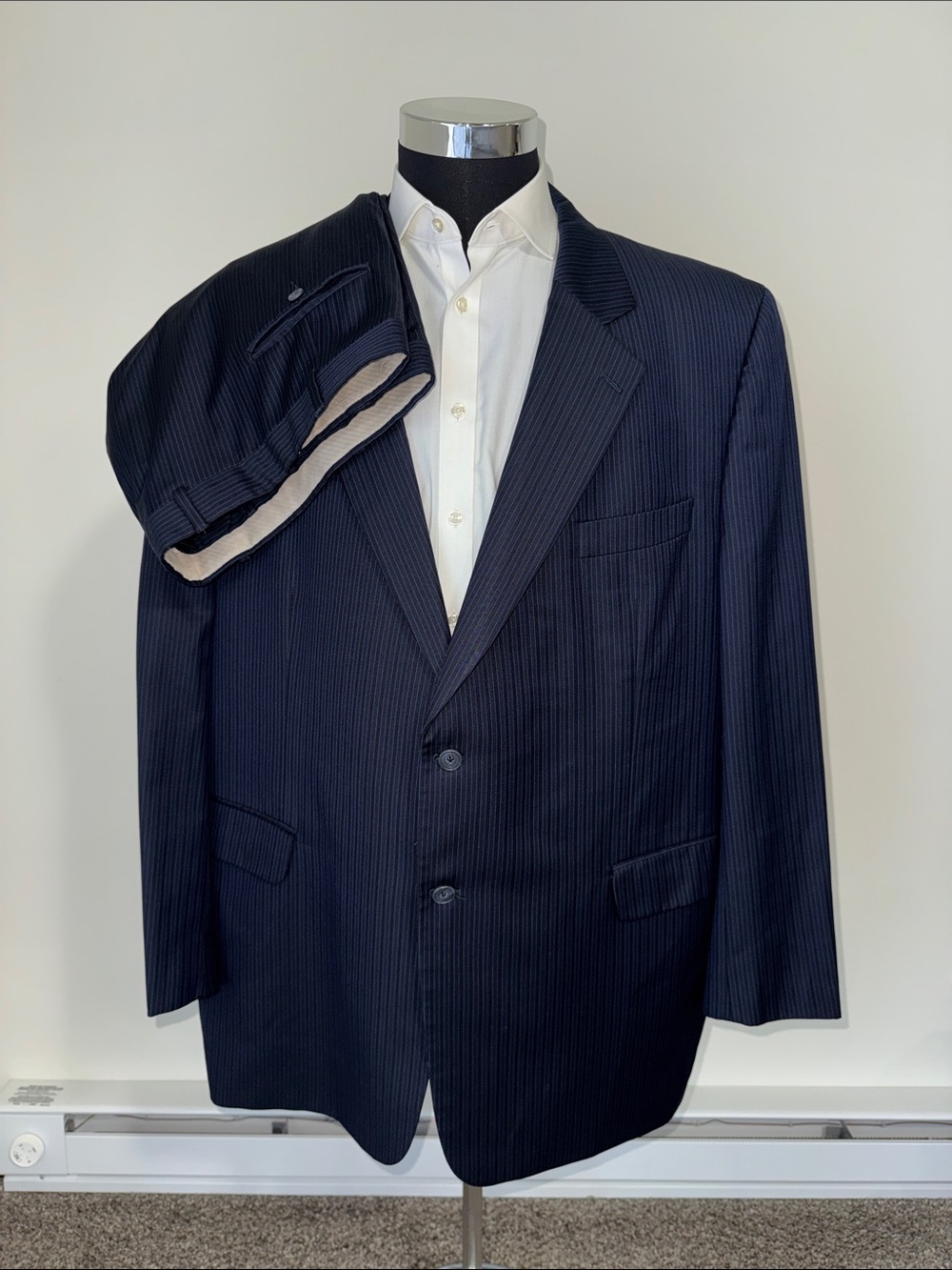 Jack Victor mens 52L baby blue pinstripe wool cashmere 2-button suit EUC